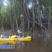 Bicivan Tour Kayak Rio Selva Amazonas Colombia