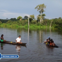 Bicivan Tour Kayak Rio Selva Amazonas Colombia