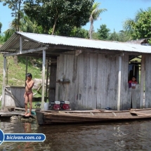 Bicivan Tour Kayak Rio Selva Amazonas Colombia