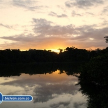 Bicivan Tour Kayak Rio Selva Amazonas Colombia