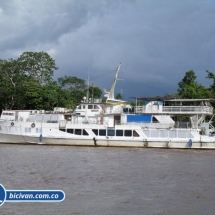 Bicivan Tour Kayak Rio Selva Amazonas Colombia