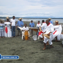 Bicivan Tour Kayak Mar Bahia Malaga Juanchaco Ladrilleros Pacifico Colombia