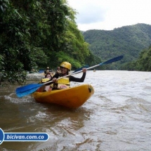 BICIVAN Kayak Colombia - Río Anchicaya