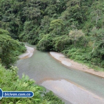 Via Simon Bolivan antigua via Cali Buenaventura - Bicivan Kayak Colombia (18 de 25).jpg