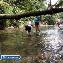 Via Simon Bolivan antigua via Cali Buenaventura - Bicivan Kayak Colombia (5 de 25).jpg