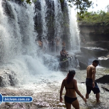 Bicivan Tour Rio Caño Cristal Colombia