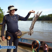 Bicivan Tour Rio Caño Cristal Colombia