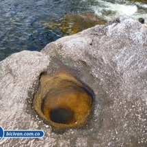 Bicivan Tour Rio Caño Cristal Colombia