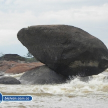 Bicivan Tour Rio Cerros de Mavecure Colombia