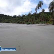 Bicivan Tour Kayak Buceo Mar isla gorgona Pacifico Colombia