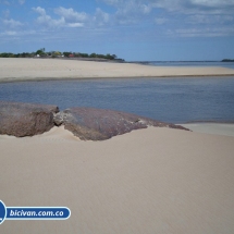 Bicivan Tour Kayak Rio Orinoco Puerto Carreno Colombia