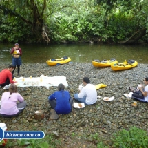 bicivan-tour-kayak-rio-anchicaya-sabaletas-valle-del-cauca-pacifico-colombia-61-jpg