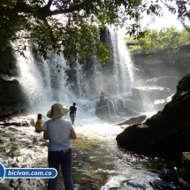 Bicivan Tour Rio Caño Cristal Colombia