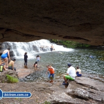 Bicivan Tour Rio Caño Cristal Colombia